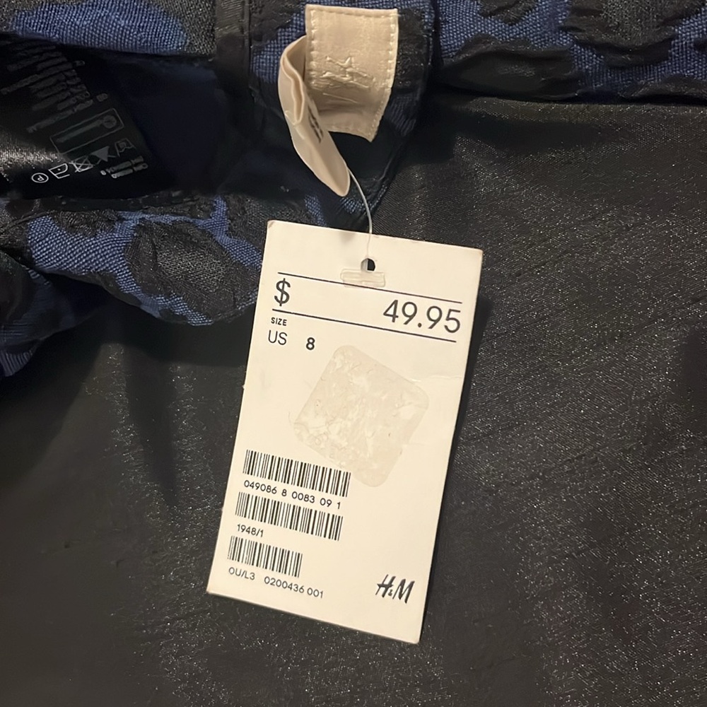 H&M Mid Rise Pants Animal Print Blue Black Zipper Closure size 8~NEW WITH TAG!~ - Picture 6 of 7